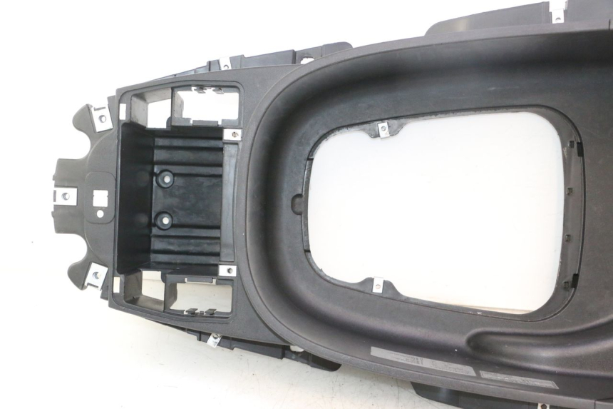 photo de HELMFACH PIAGGIO X8 STREET 125 (2006 - 2007) - Detailansicht des Bauteils