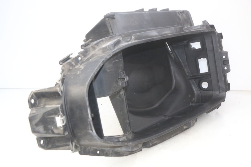 photo de SITZBANKABDECKUNG PIAGGIO X9 EVOLUTION 250 (2003 - 2007) - Details der Befestigungspunkte