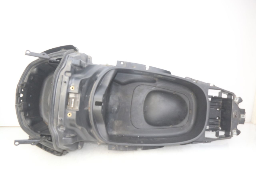 photo de SITZBANKABDECKUNG PIAGGIO XEVO - X EVO 125 (2007 - 2017) - Hauptansicht