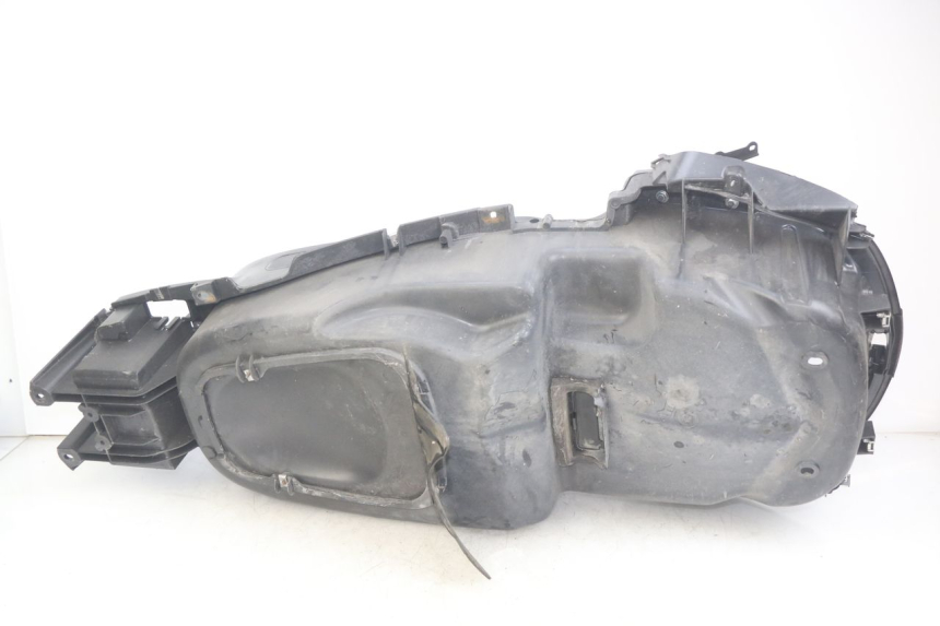 photo de SITZBANKABDECKUNG PIAGGIO XEVO - X EVO 125 (2007 - 2017) - Technische Nahaufnahme