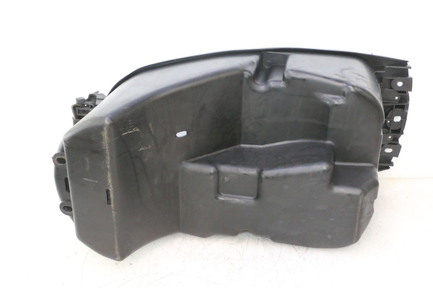 photo de HELMFACH YAMAHA YP MAJESTY 125 (1998 - 2001) - Zoom auf Gebrauchszustand