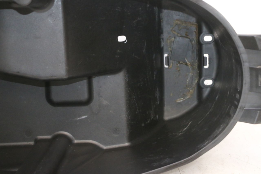 photo de HELMFACH YAMAHA YP MAJESTY 125 (1998 - 2001) - Technische Nahaufnahme
