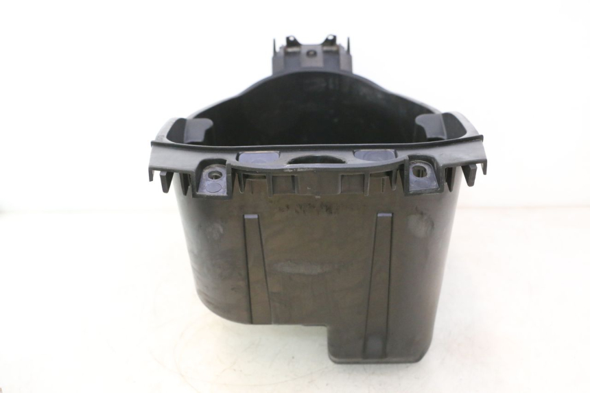 photo de HELMFACH YAMAHA YP MAJESTY 125 (1998 - 2001) - Details der Befestigungspunkte