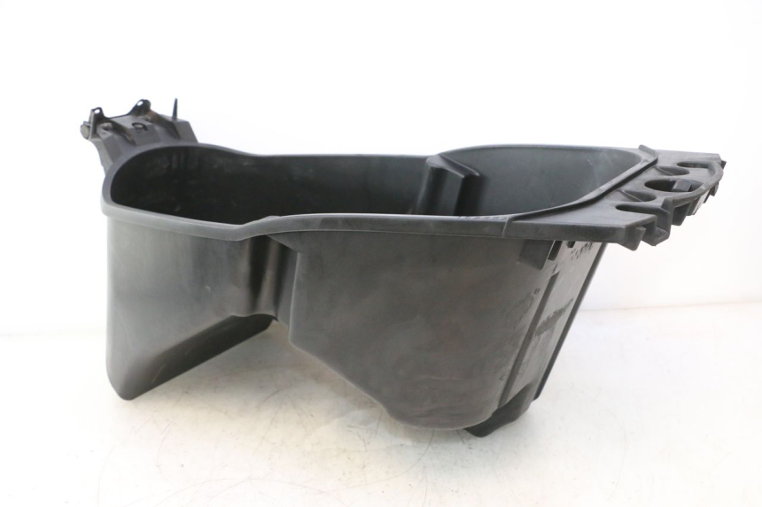 photo de HELMFACH YAMAHA YP MAJESTY 125 (1998 - 2001) - Oberflächenzustand und Material