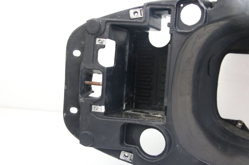 photo de SITZBANKABDECKUNG PIAGGIO ZIP 2T 50 (2009 - 2019) - Details der Befestigungspunkte