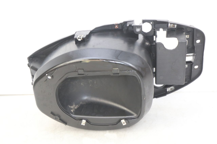 photo de SITZBANKABDECKUNG PIAGGIO ZIP 2T 50 (2009 - 2019) - Detailansicht des Bauteils