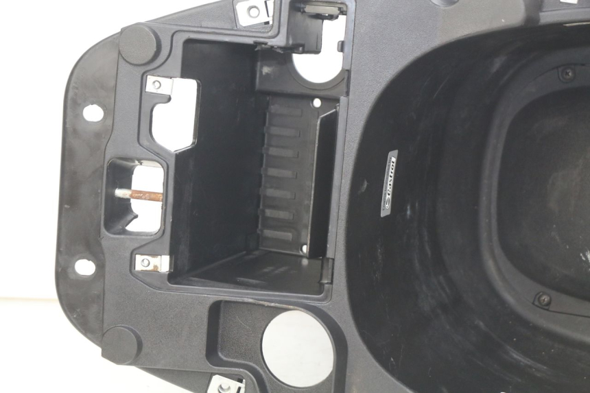 photo de SITZBANKABDECKUNG PIAGGIO ZIP 4T 50 (2018 - 2020) - Alternative Perspektive