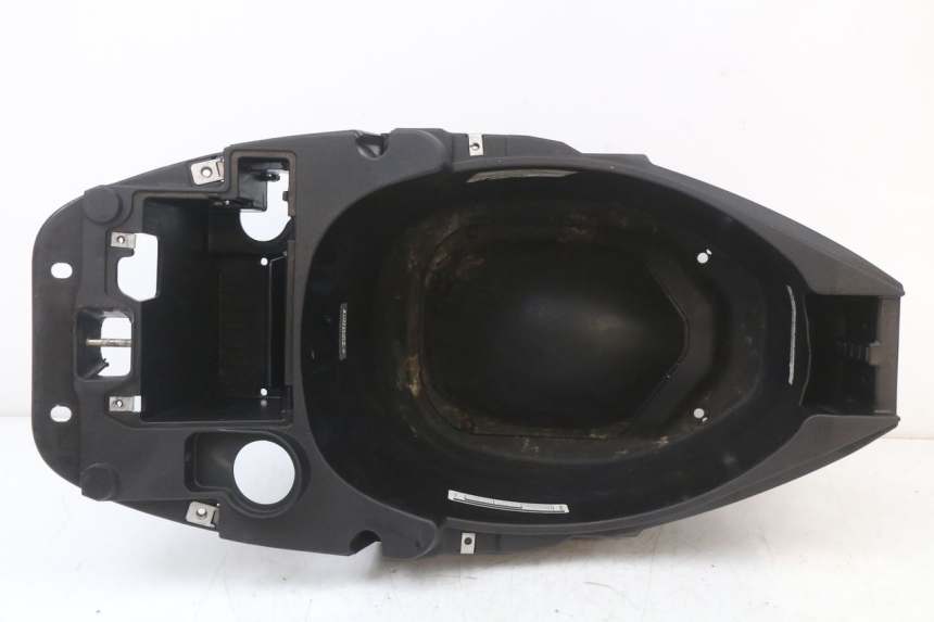 photo de SITZBANKABDECKUNG PIAGGIO ZIP 4T 50 (2018 - 2020) - Zoom auf Gebrauchszustand