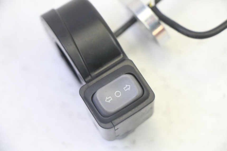 photo de BLINKERSCHALTER SEGWAY NINEBOT F65I 1 - Detailansicht des Bauteils