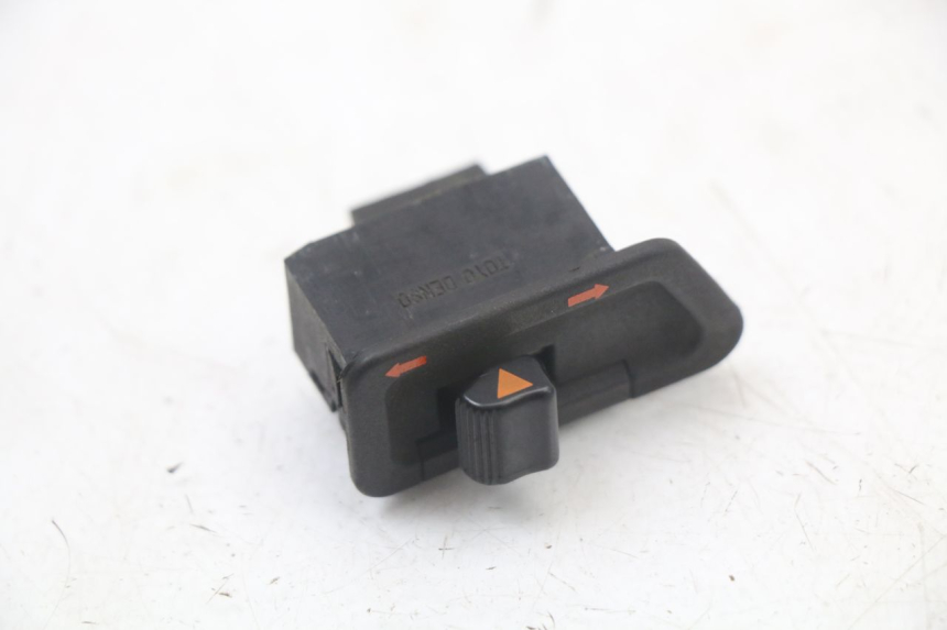photo de BLINKER SCHALTER HONDA NES AROBASE 125 (2000 - 2003) - Hauptansicht