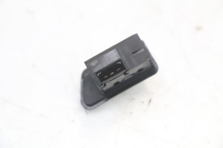 photo de BLINKER SCHALTER HONDA NES AROBASE 125 (2000 - 2003) - Technische Nahaufnahme