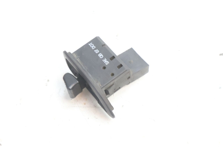 photo de BLINKER SCHALTER PIAGGIO LIBERTY IGET 4T 50 (2021 - 2025) - Detailansicht des Bauteils