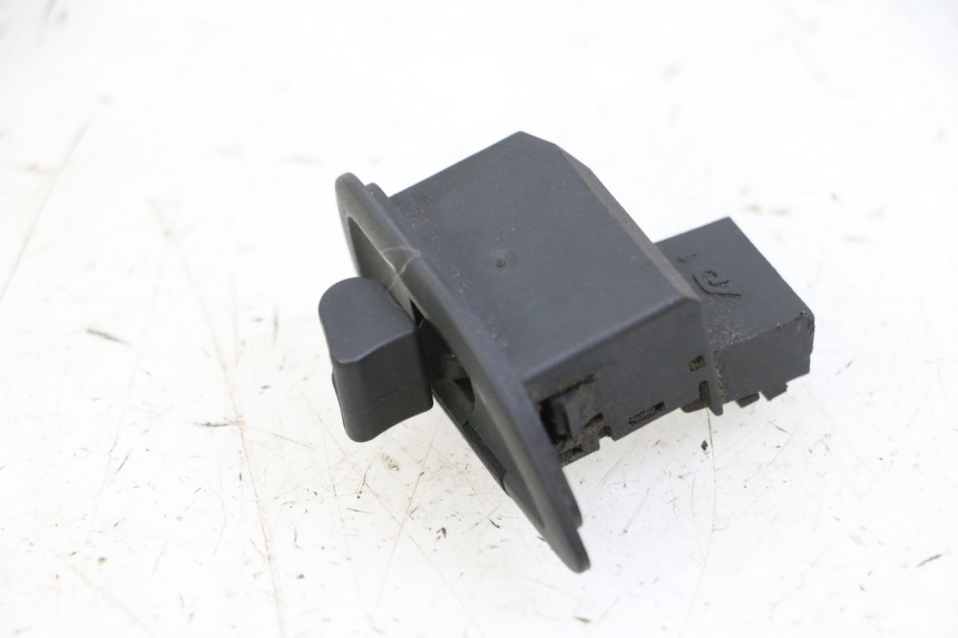 photo de BLINKER SCHALTER PIAGGIO MP3 500 (2014 - 2017) - Detailansicht des Bauteils