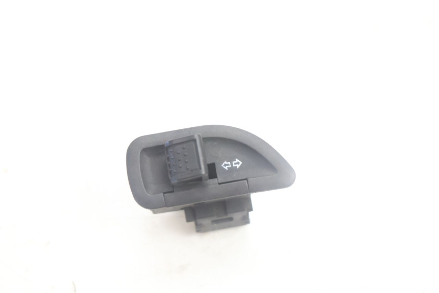 photo de BLINKER SCHALTER PIAGGIO MP3 500 (2016 - 2018) - Hauptansicht