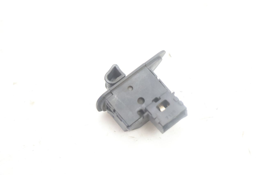 photo de BLINKER SCHALTER PIAGGIO MP3 500 (2016 - 2018) - Zoom auf Gebrauchszustand