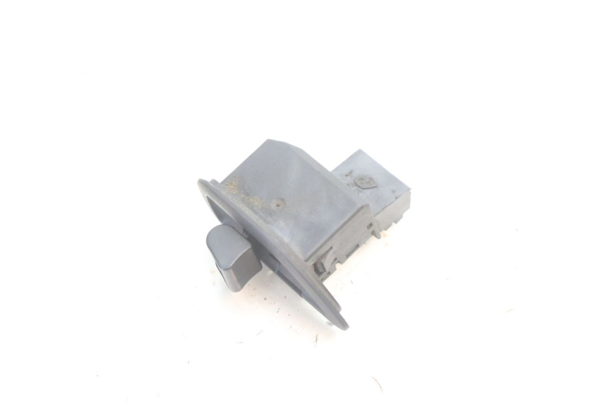 photo de BLINKER SCHALTER PIAGGIO MP3 500 (2016 - 2018) - Detailansicht des Bauteils