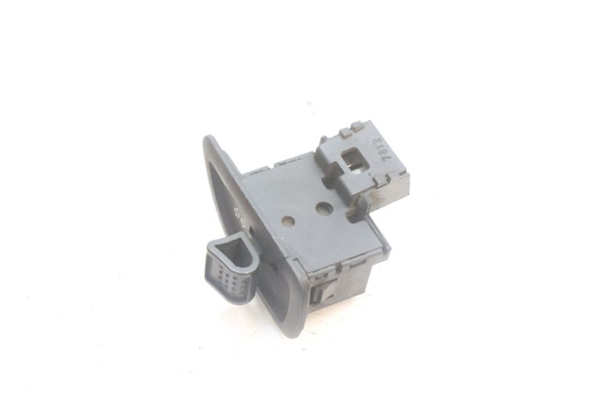 photo de BLINKER SCHALTER PIAGGIO MP3 500 (2016 - 2018) - Zoom auf Gebrauchszustand