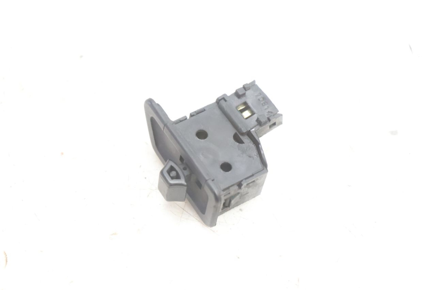 photo de BLINKER SCHALTER YAMAHA NEO'S NEOS 2T 50 (1998 - 2007) - Zoom auf Gebrauchszustand