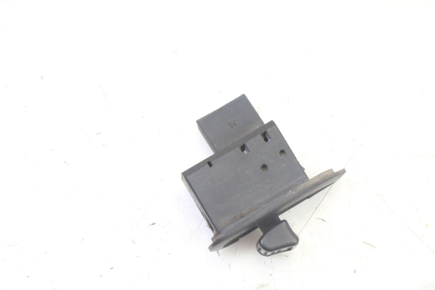 photo de BLINKER SCHALTER PIAGGIO NRG POWER PUREJET 50 (2018 - 2021) - Zoom auf Gebrauchszustand