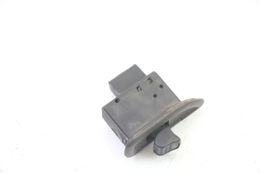 photo de BLINKER SCHALTER PIAGGIO SUPER LX 125 (2000 - 2003) - Zoom auf Gebrauchszustand