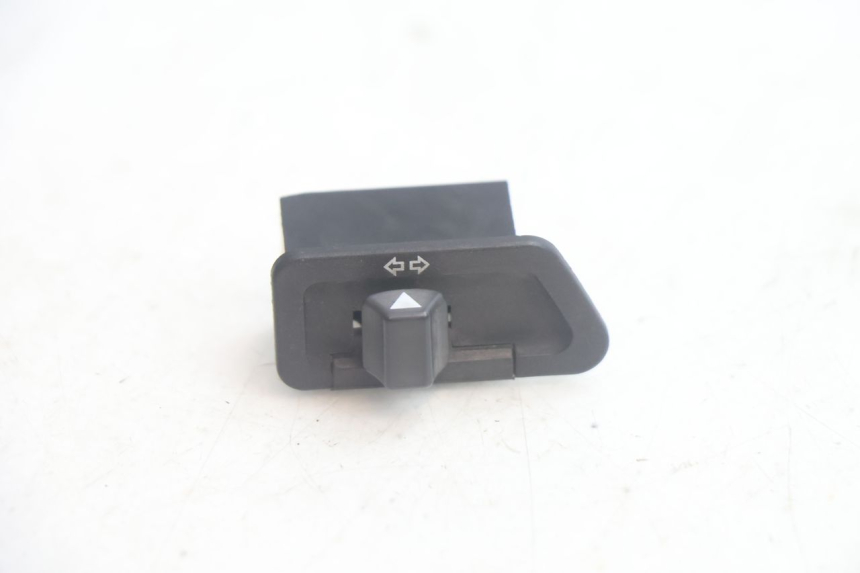 photo de BLINKERHEBEL YAMAHA XMAX X-MAX 125 (2006 - 2009) - Hauptansicht