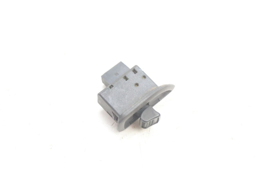 photo de BLINKER SCHALTER PIAGGIO X8 STREET 125 (2006 - 2007) - Detailansicht des Bauteils