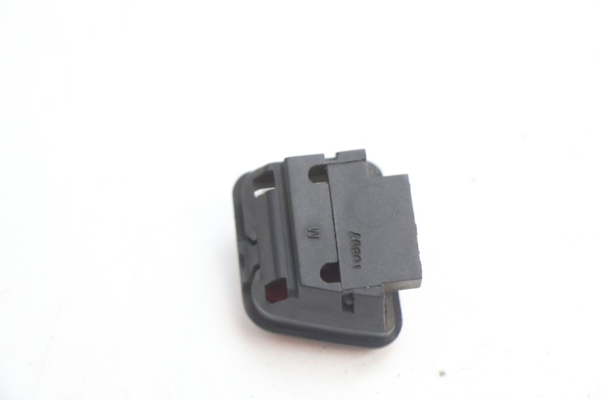photo de SCHALTER ON OFF PIAGGIO MP3 LT 300 (2010 - 2016) - Zoom auf Gebrauchszustand