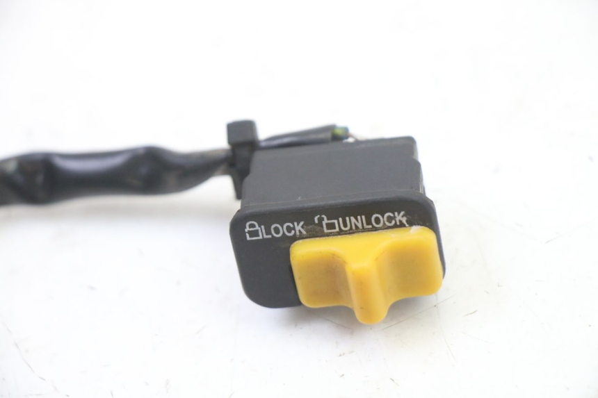 photo de SCHALTER ON OFF SYM ORBIT 2 4T 50 (2008 - 2017) - Detailansicht des Bauteils