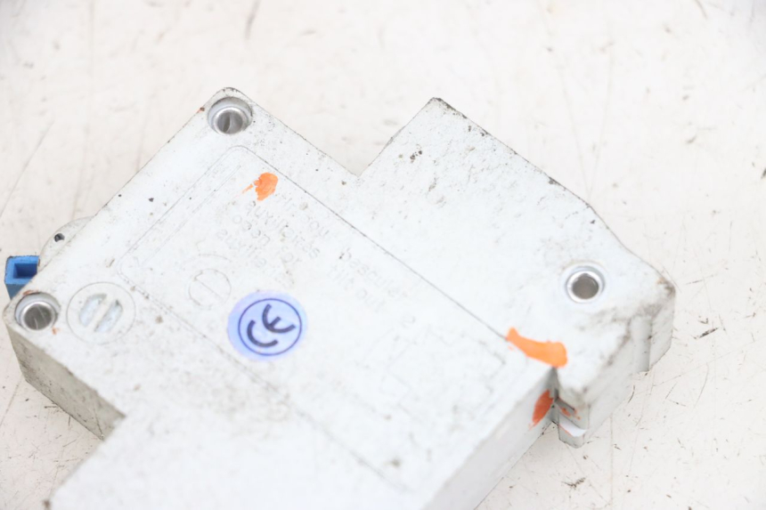 photo de SCHALTER ON OFF EFUN PUSA 1 - Technische Nahaufnahme