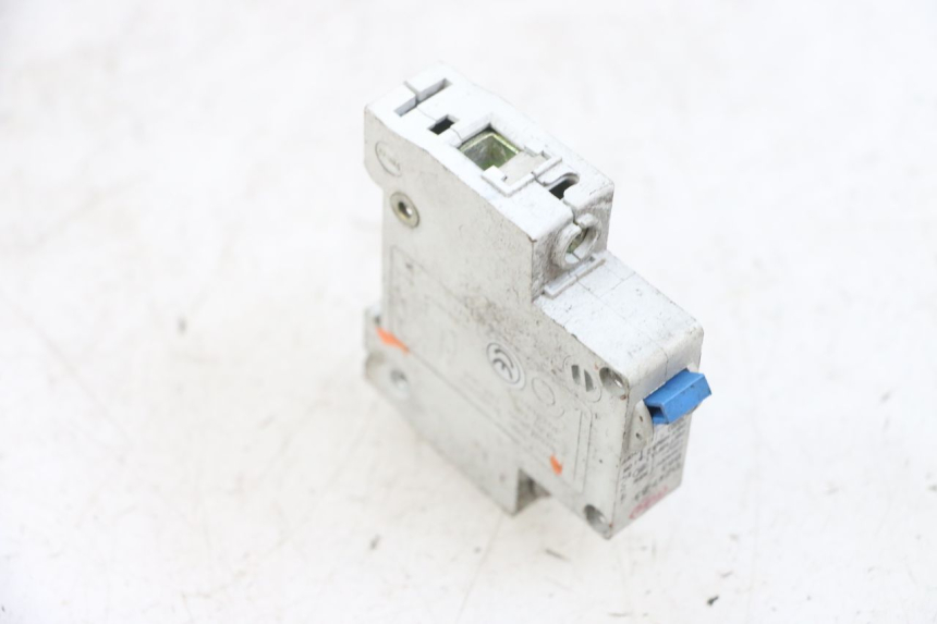 photo de SCHALTER ON OFF EFUN PUSA 1 - Gesamtansicht des Produkts