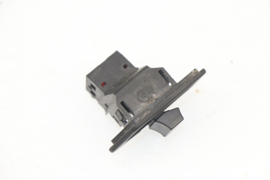 photo de SCHALTER ON OFF PEUGEOT SUM UP 125 (2008 - 2013) - Zoom auf Gebrauchszustand