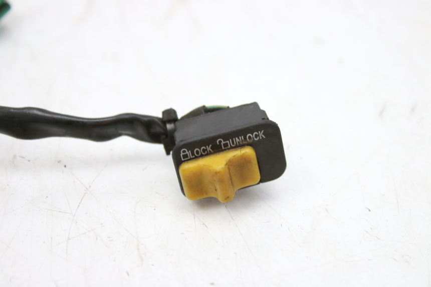 photo de ZÜNDSCHLOSSSCHALTER PEUGEOT TWEET 125 (2010 - 2017) - Technische Nahaufnahme