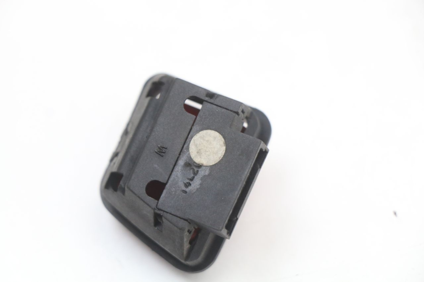 photo de ZÜNDSCHLOSSSCHALTER PIAGGIO X8 125 (2004 - 2007) - Alternative Perspektive