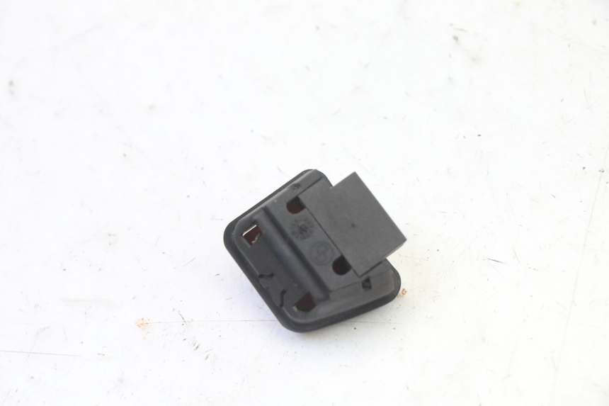 photo de ZÜNDSCHLOSSSCHALTER PIAGGIO X9 EVOLUTION 125 (2003 - 2007) - Alternative Perspektive