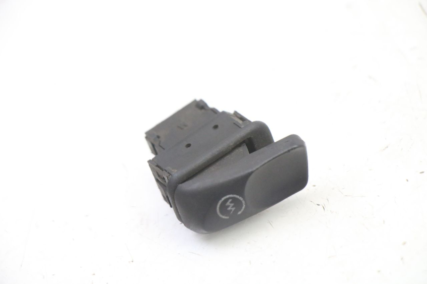 photo de STARTER SCHALTER PIAGGIO MP3 500 (2011 - 2015) - Detailansicht des Bauteils