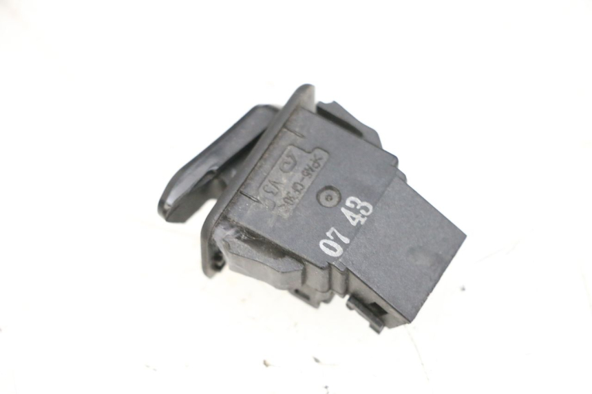 photo de STARTER SCHALTER YAMAHA NEO'S CORE 1 (2022 - 2026) - Zoom auf Gebrauchszustand