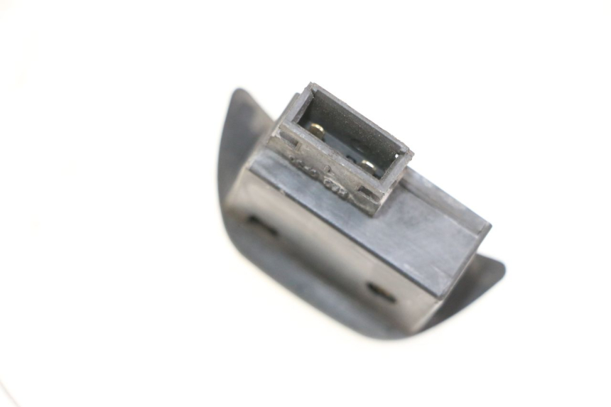 photo de STARTER SCHALTER PEUGEOT BELVILLE 125 (2017 - 2021) - Zoom auf Gebrauchszustand