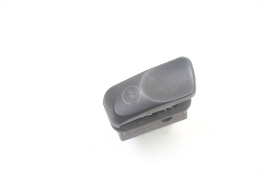 photo de STARTER SCHALTER PIAGGIO VESPA LX IE 125 (2010 - 2012) - Detailansicht des Bauteils