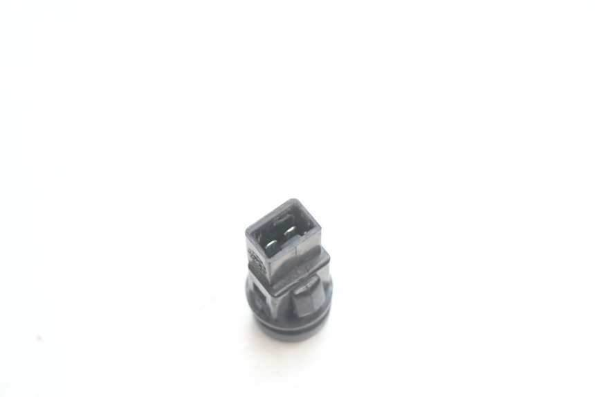 photo de STARTER SCHALTER PIAGGIO TYPHOON 50 (2000 - 2009) - Zoom auf Gebrauchszustand