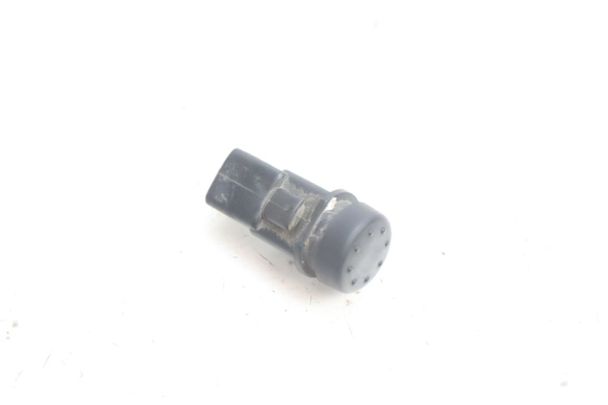 photo de STARTER SCHALTER PIAGGIO X8 STREET 125 (2006 - 2007) - Detailansicht des Bauteils