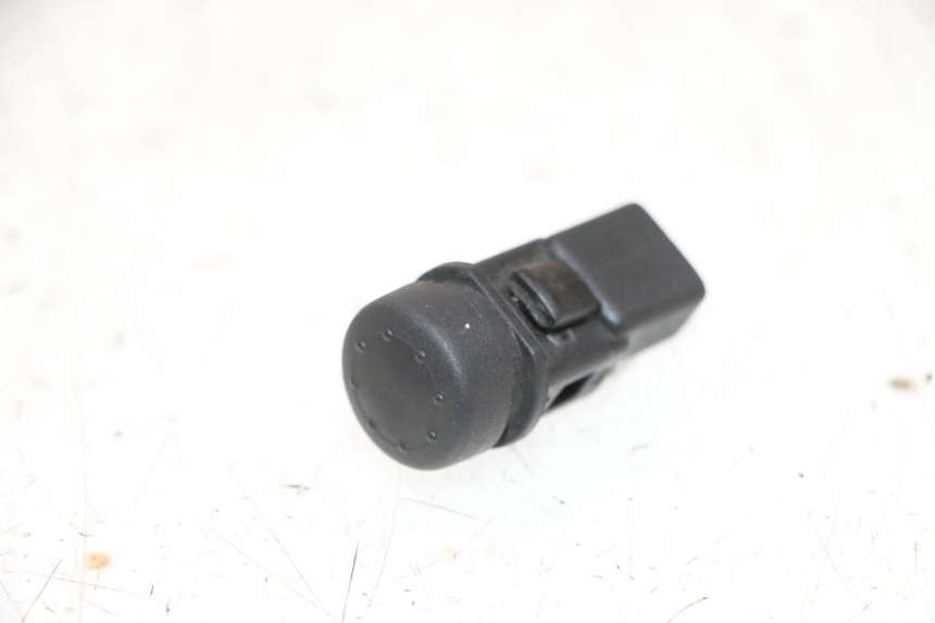 photo de STARTER SCHALTER PIAGGIO X8 125 (2004 - 2007) - Zoom auf Gebrauchszustand