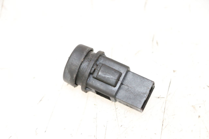 photo de ANLASSER-SCHALTER PIAGGIO XEVO - X EVO 125 (2007 - 2017) - Zoom auf Gebrauchszustand