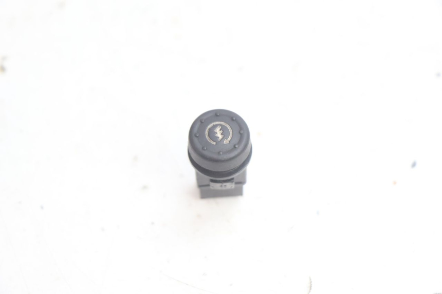 photo de STARTER SCHALTER PIAGGIO ZIP IGET 4T 50 (2021 - 2023) - Hauptansicht
