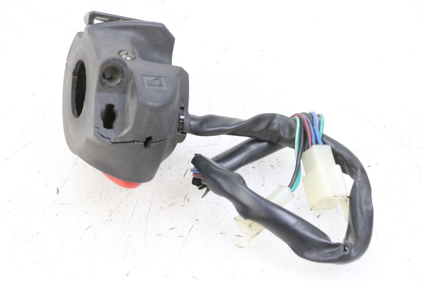 photo de RECHTS SCHALTER ADIVA AD3 300 (2014 - 2020) - Alternative Perspektive