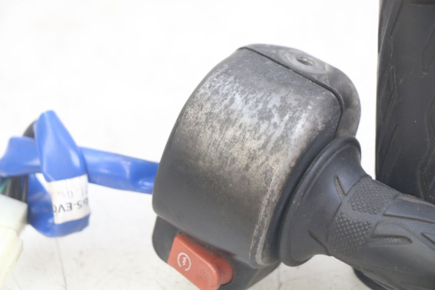 photo de RECHTER LENKERHEBEL KYMCO AGILITY 16+ 4T 50 (2018 - 2023) - Geprüftes Gebrauchtteil