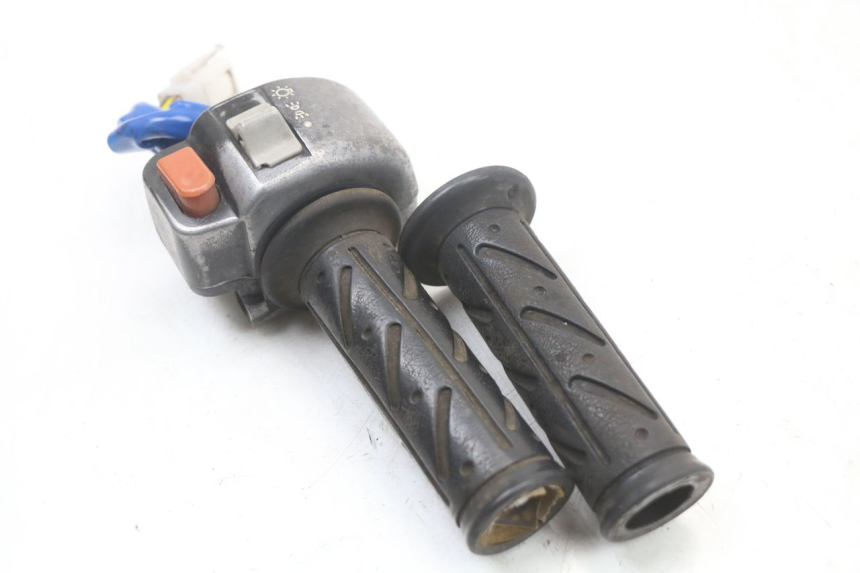 photo de RECHTER LENKERHEBEL KYMCO AGILITY 4T 50 (2005 - 2018) - Alternative Perspektive