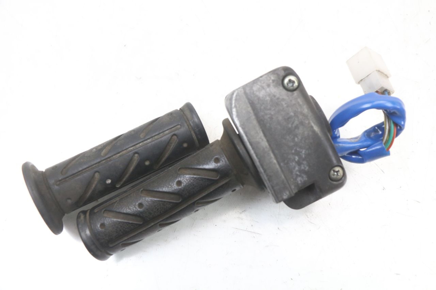 photo de RECHTER LENKERHEBEL KYMCO AGILITY 4T 50 (2005 - 2018) - Technische Nahaufnahme