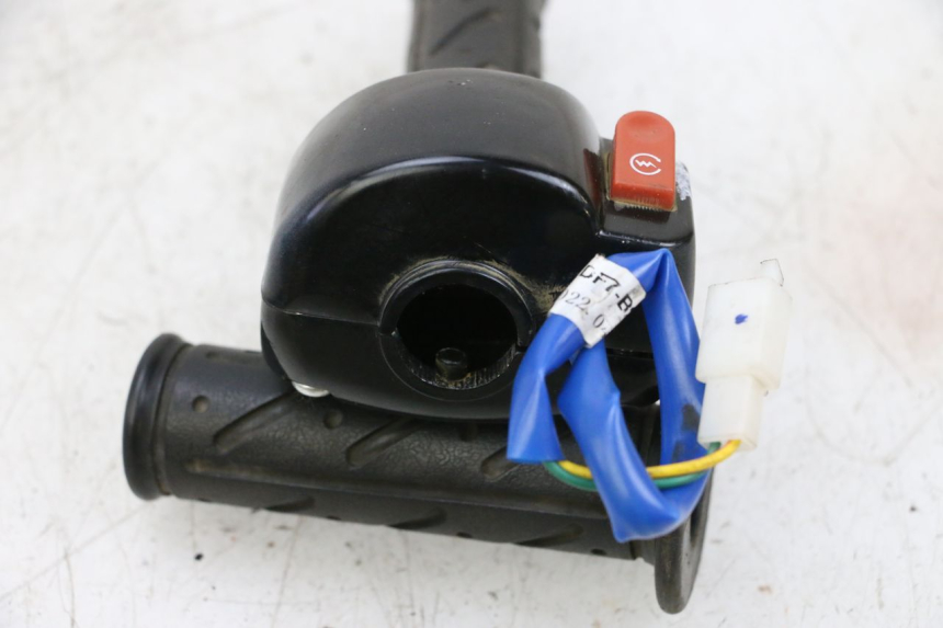 photo de RECHTER LENKERHEBEL KYMCO AGILITY 4T 50 (2018 - 2022) - Detailansicht des Bauteils