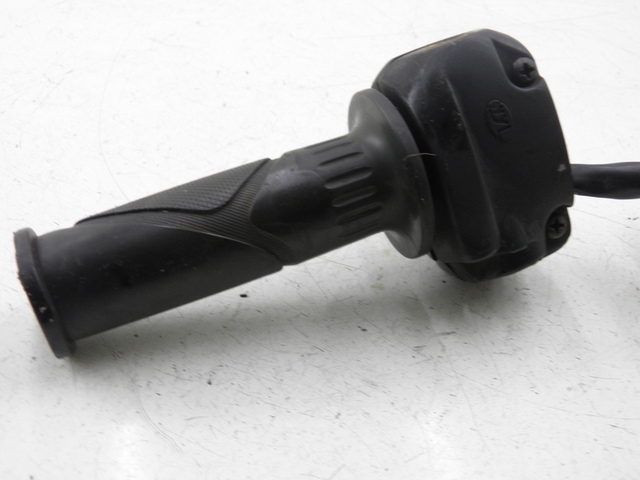 photo de RECHTS SCHALTER BENZHOU YY50QT31 VINTAGE 50 (2009 - 2012) - Zoom auf Gebrauchszustand