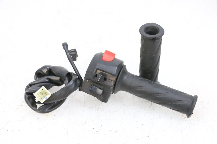 photo de RECHTS SCHALTER MAG POWER BOMBERS 4T 50 (2016 - 2026) - Hauptansicht